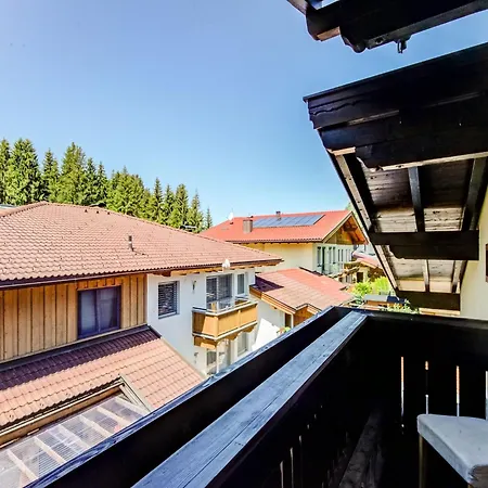 Near Gondola In Tyrol, Cleaning Included Apartment Holzham