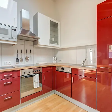 Near Gondola In Tyrol, Cleaning Included Apartment Holzham